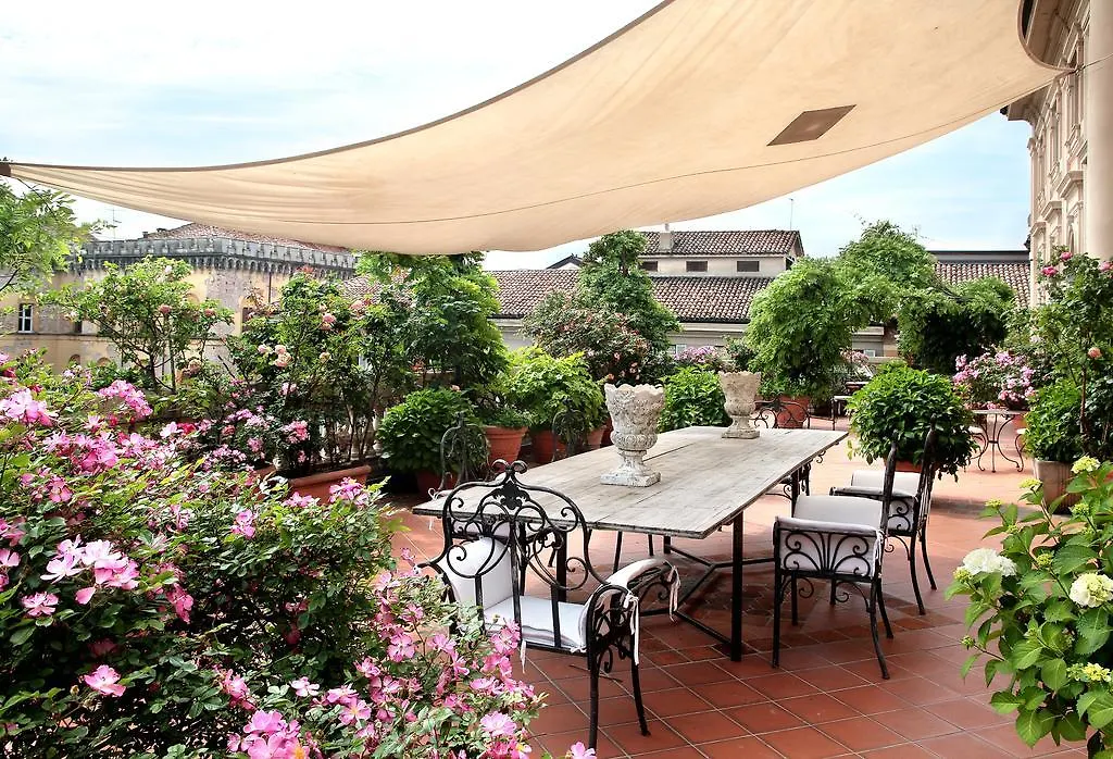Arnaboldi Palace Pavia Bed & Breakfast