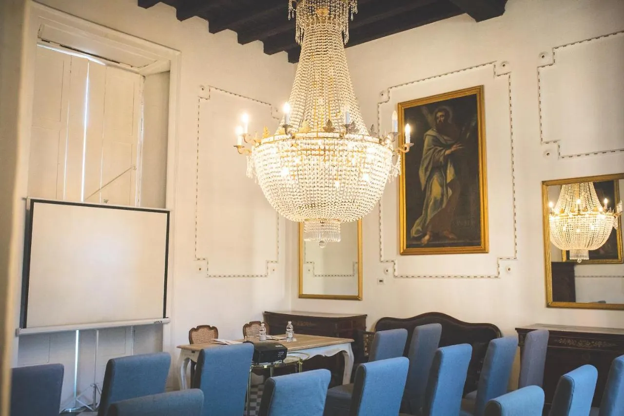 Arnaboldi Palace Pavia 4*,  Italia