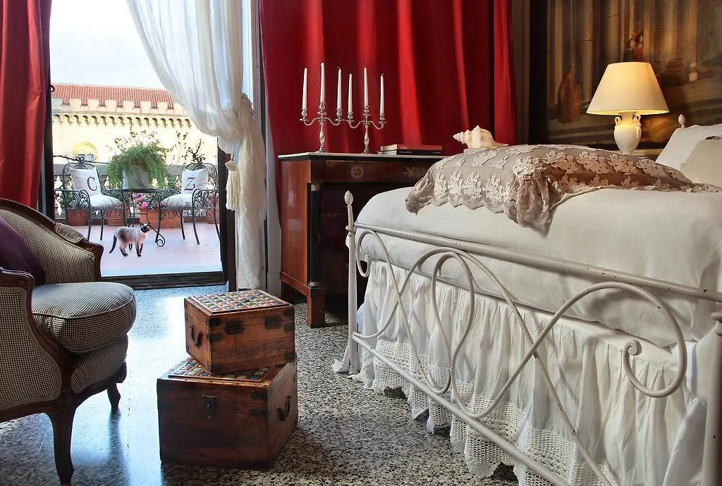 Arnaboldi Palace Pavia Italia