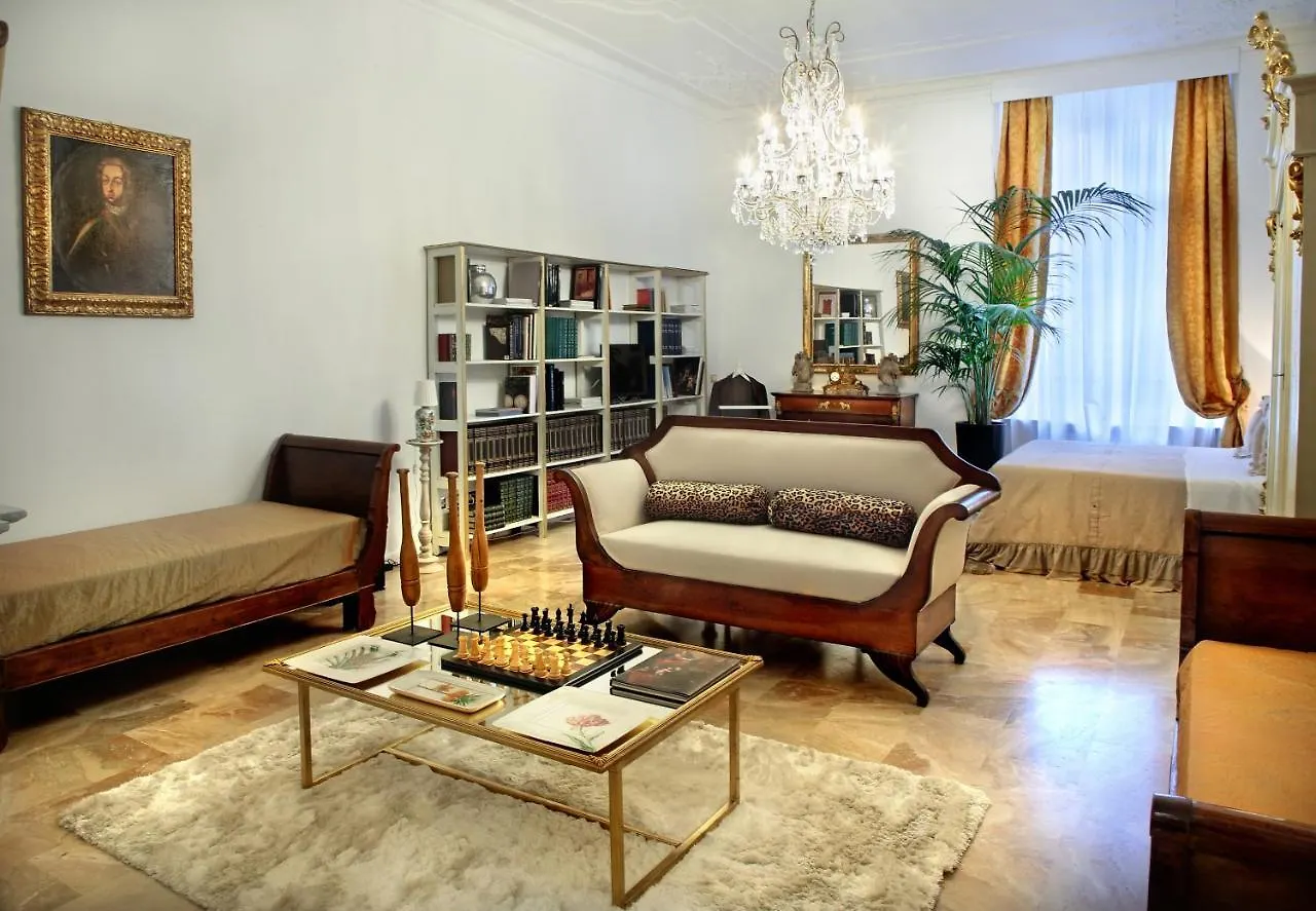 Arnaboldi Palace Pavia 4*,