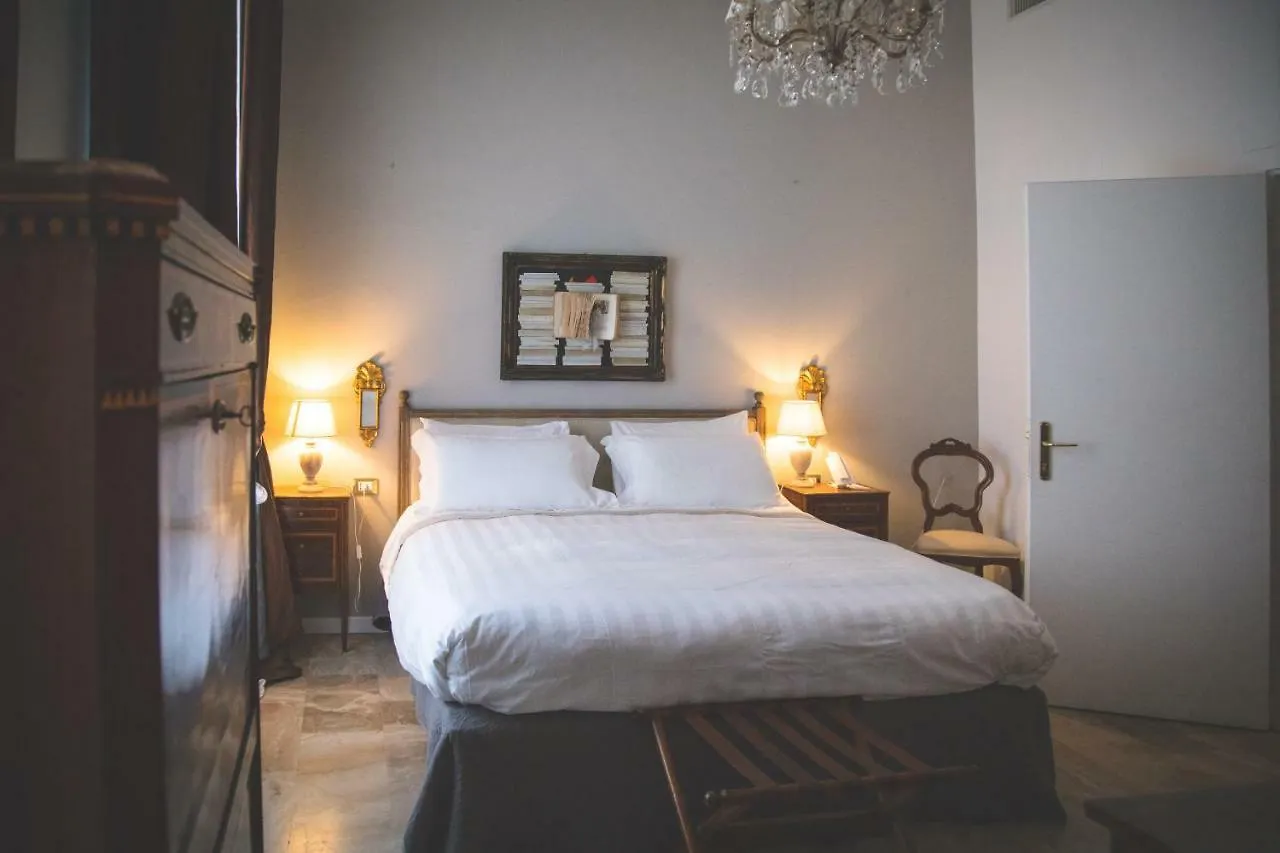 Arnaboldi Palace Pavia 4*,
